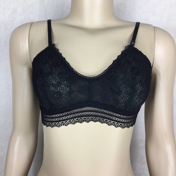 Small Victoria’s Secret Black Stretch Lace Bralette - Picture 1 of 3
